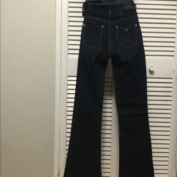 Guess jeans - flared leg denim in dark blue. - Picture 4 of 6